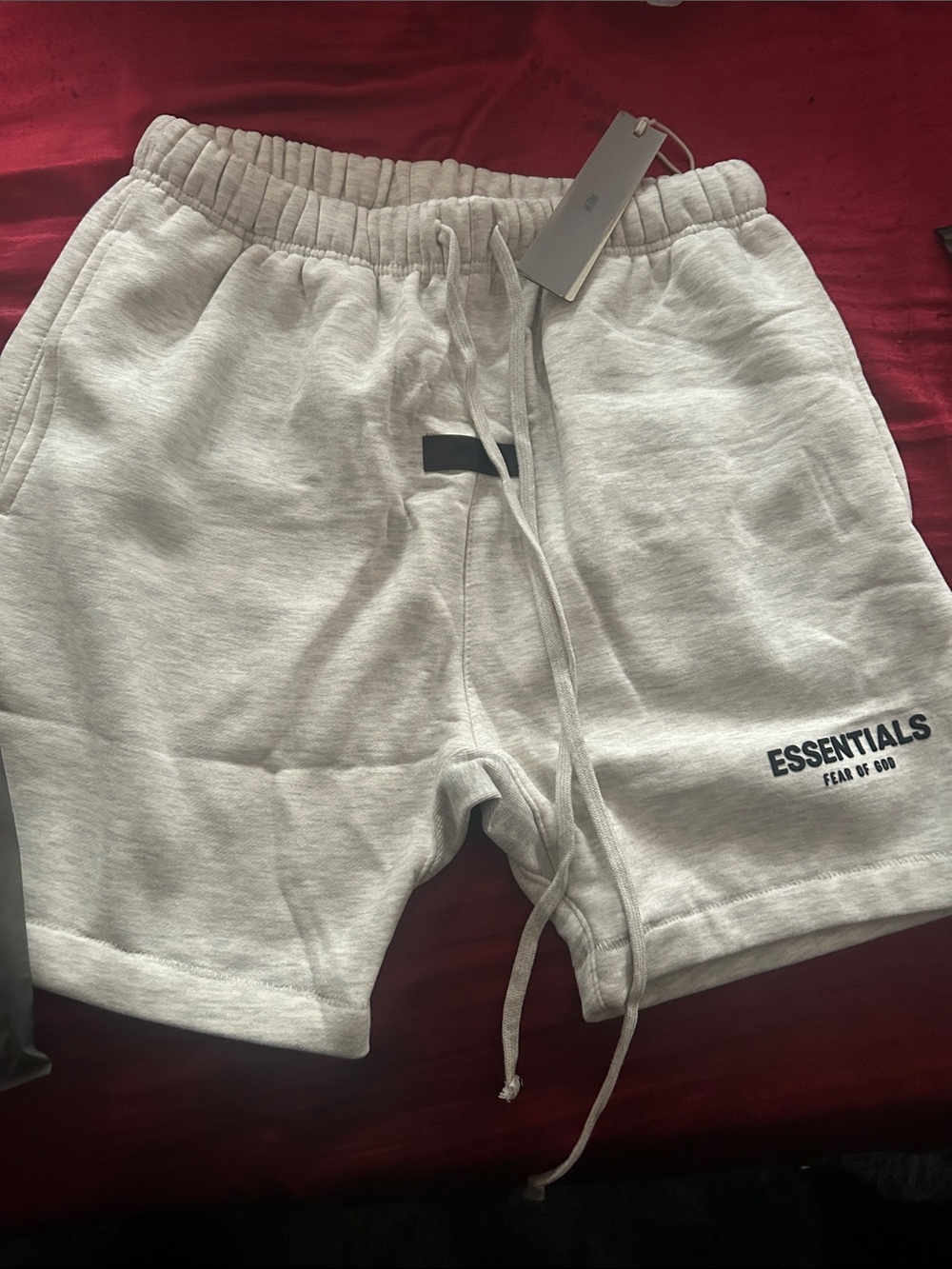 Light oatme essential short